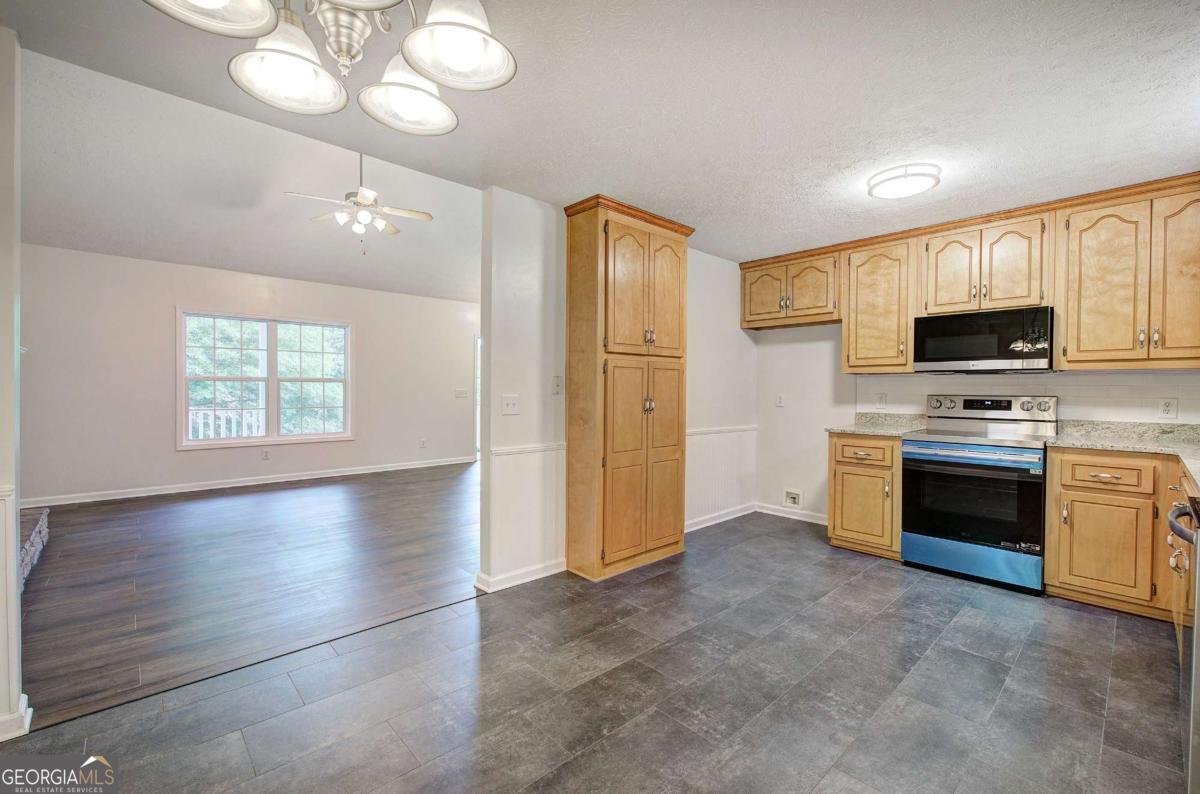 302 Crystal Creek Drive Jasper - Photo 13