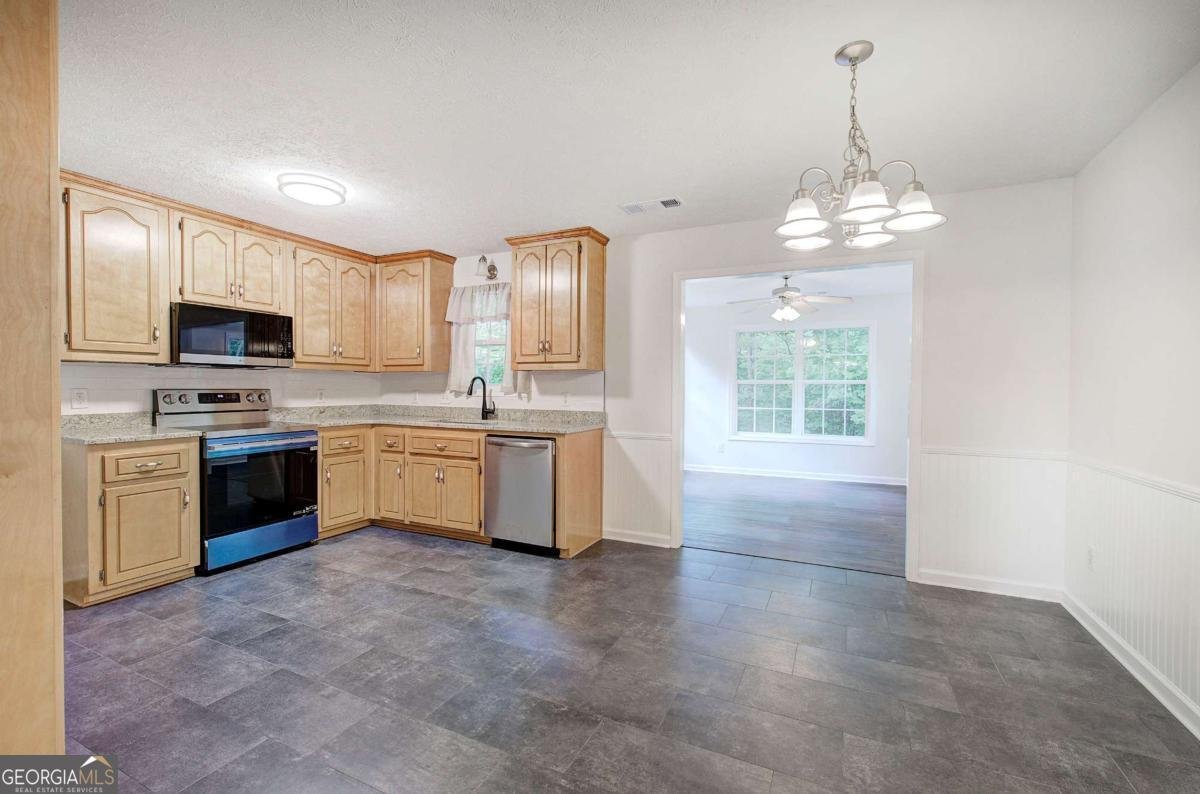 302 Crystal Creek Drive Jasper - Photo 9