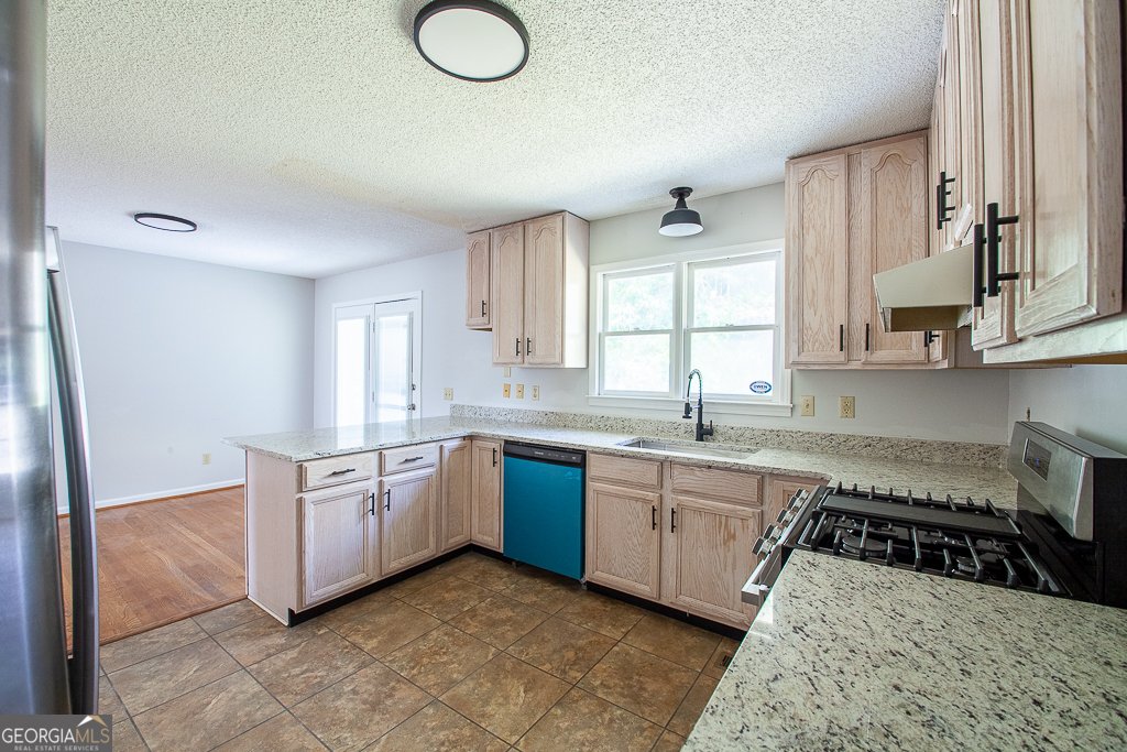 102 Lindsey Court Calhoun - Photo 12