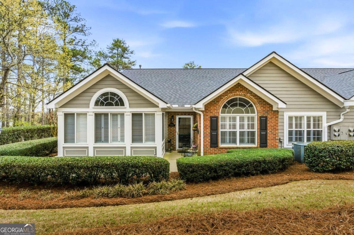 904 Burnt Hickory Circle Marietta - main photo