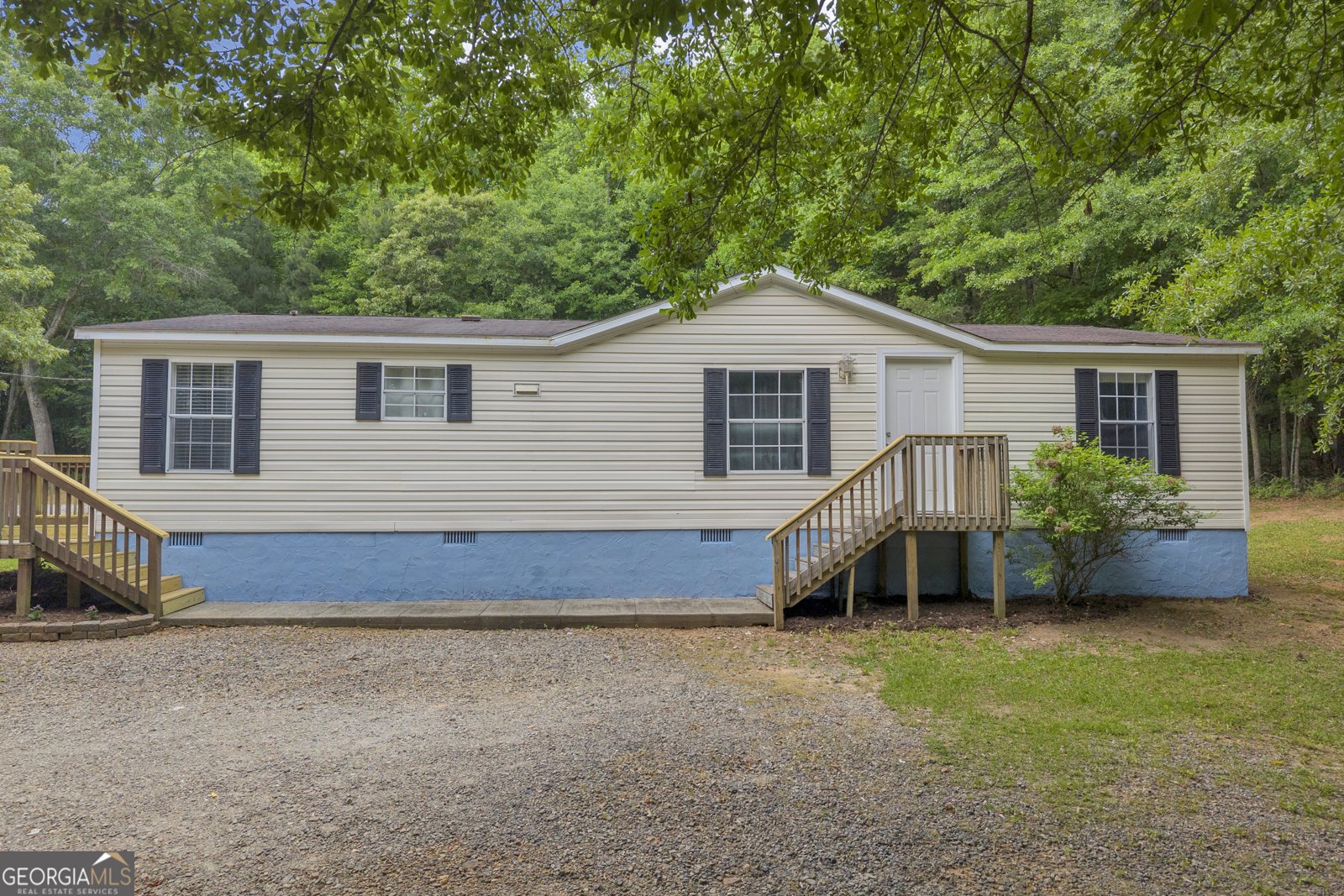 5577 Candler Creek Road Gillsville - main photo