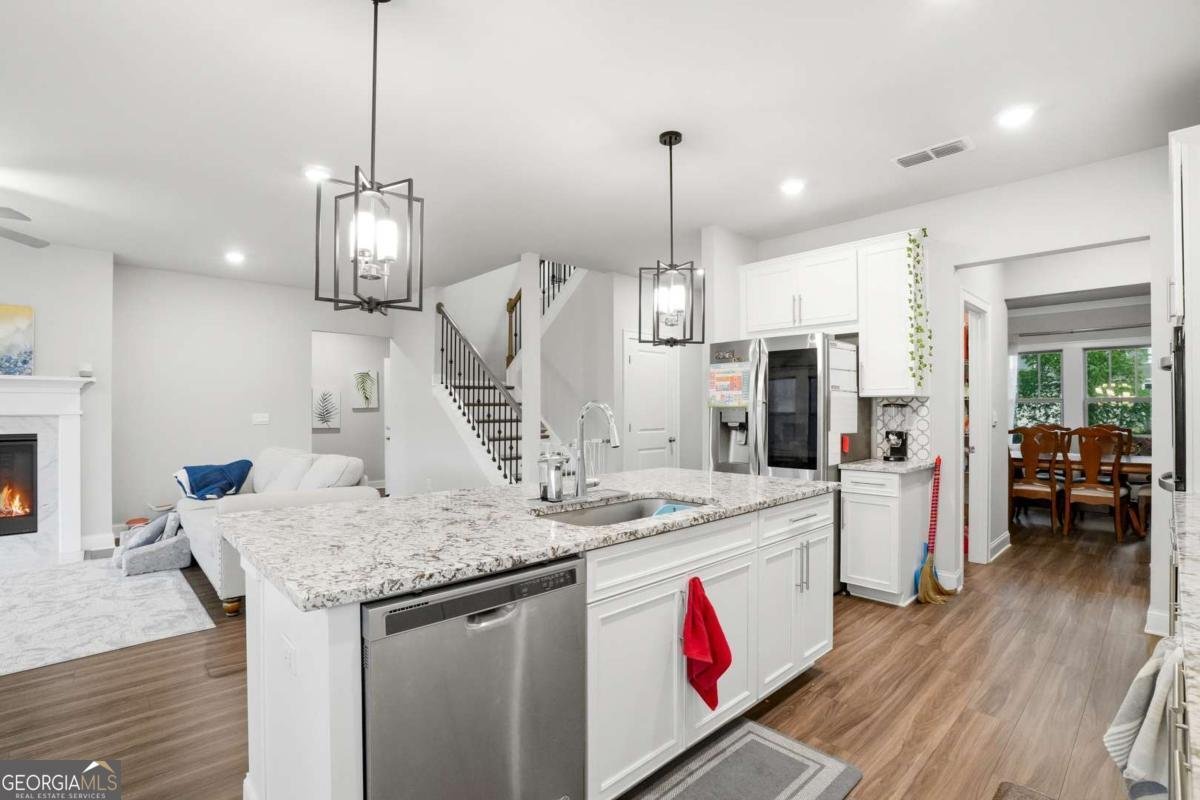 610 Stately Drive Woodstock - Photo 8