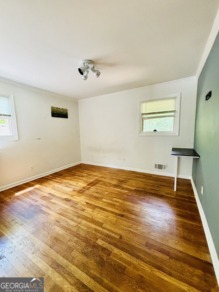5925 Pinecreek Road Forest Park - Photo 18