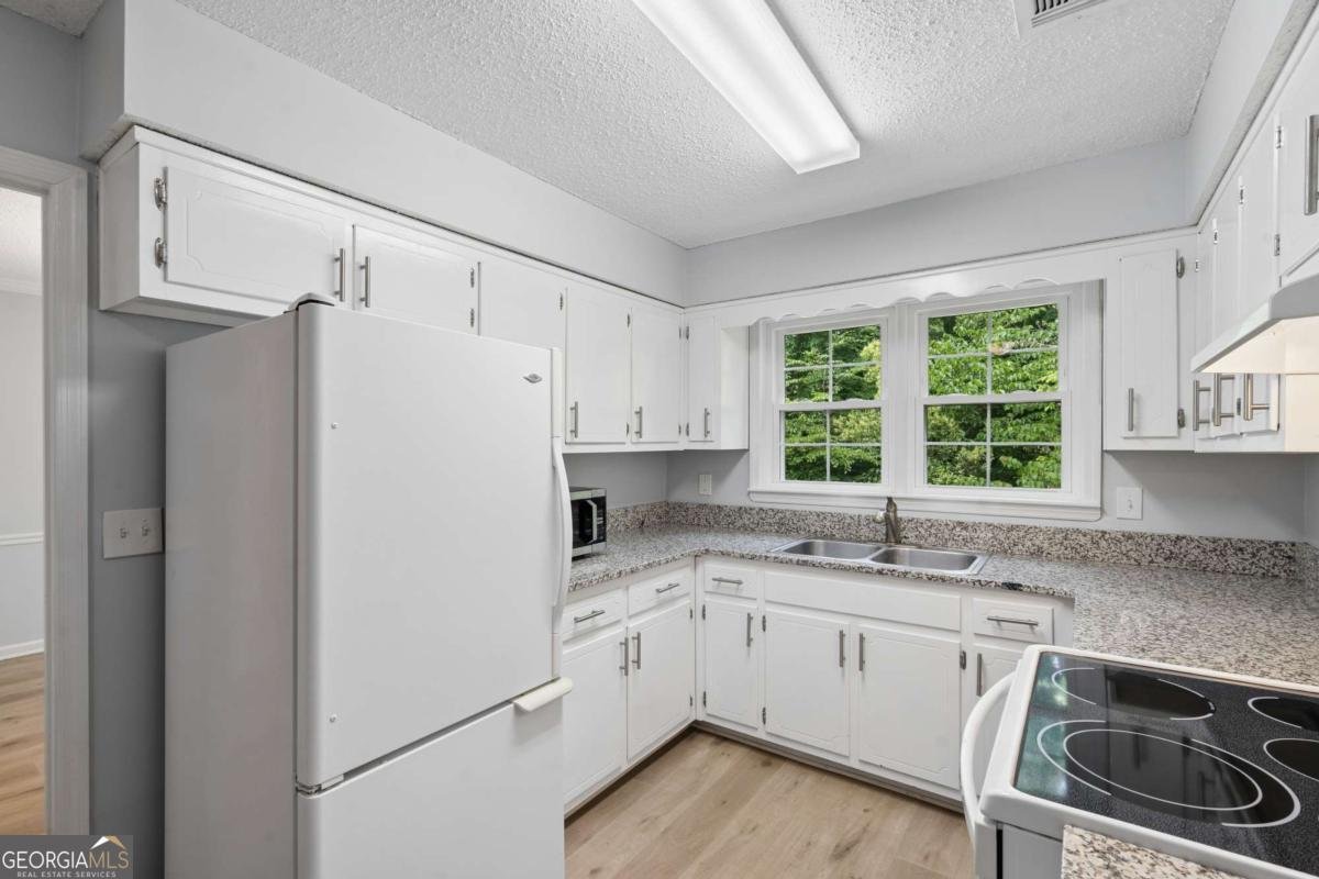 2492 Northlake Court Atlanta - Photo 10