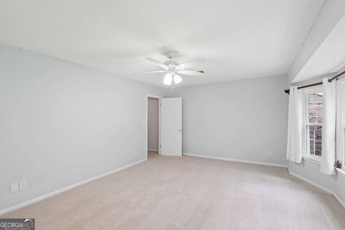 2492 Northlake Court Atlanta - Photo 13