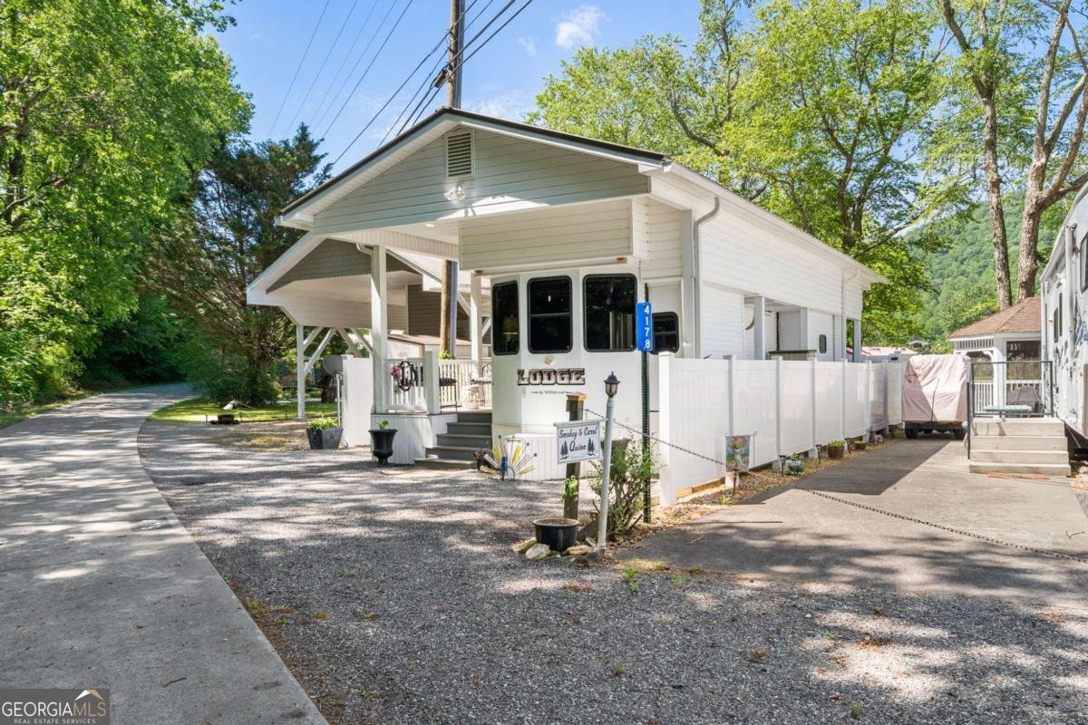 4179 Riverbank Run Hiawassee - Photo 12