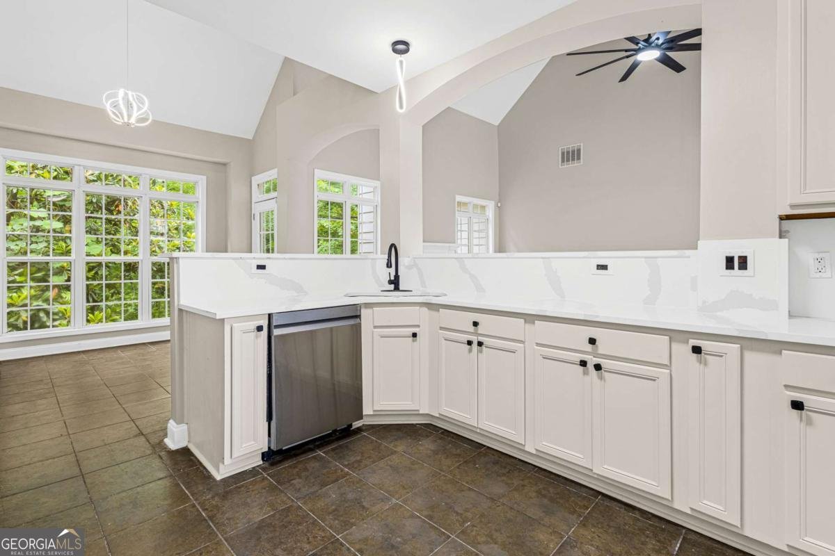3132 Lovell Drive Atlanta - Photo 10