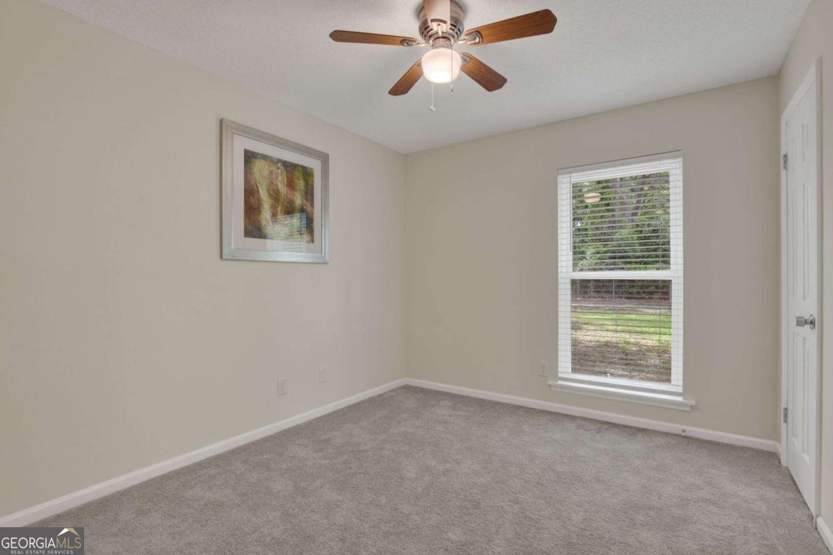 325 Forrest Avenue Savannah - Photo 21