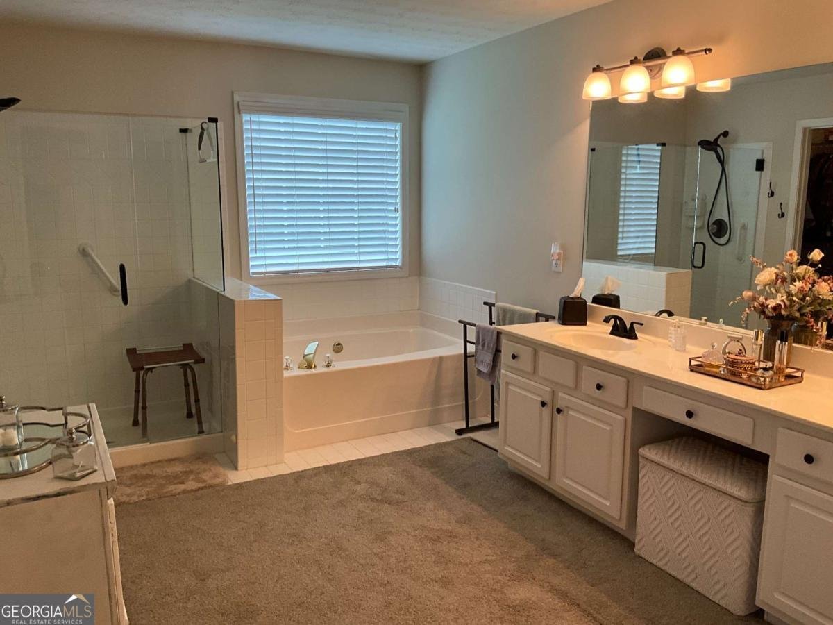 6237 Saddlehorse Drive Flowery Branch - Photo 14