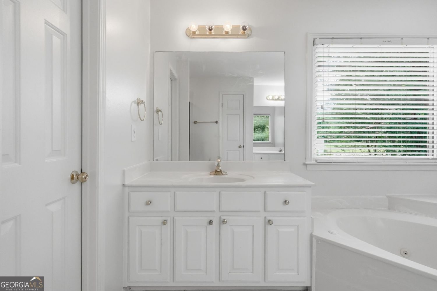 3235 Lake Russell Way Buford - Photo 33
