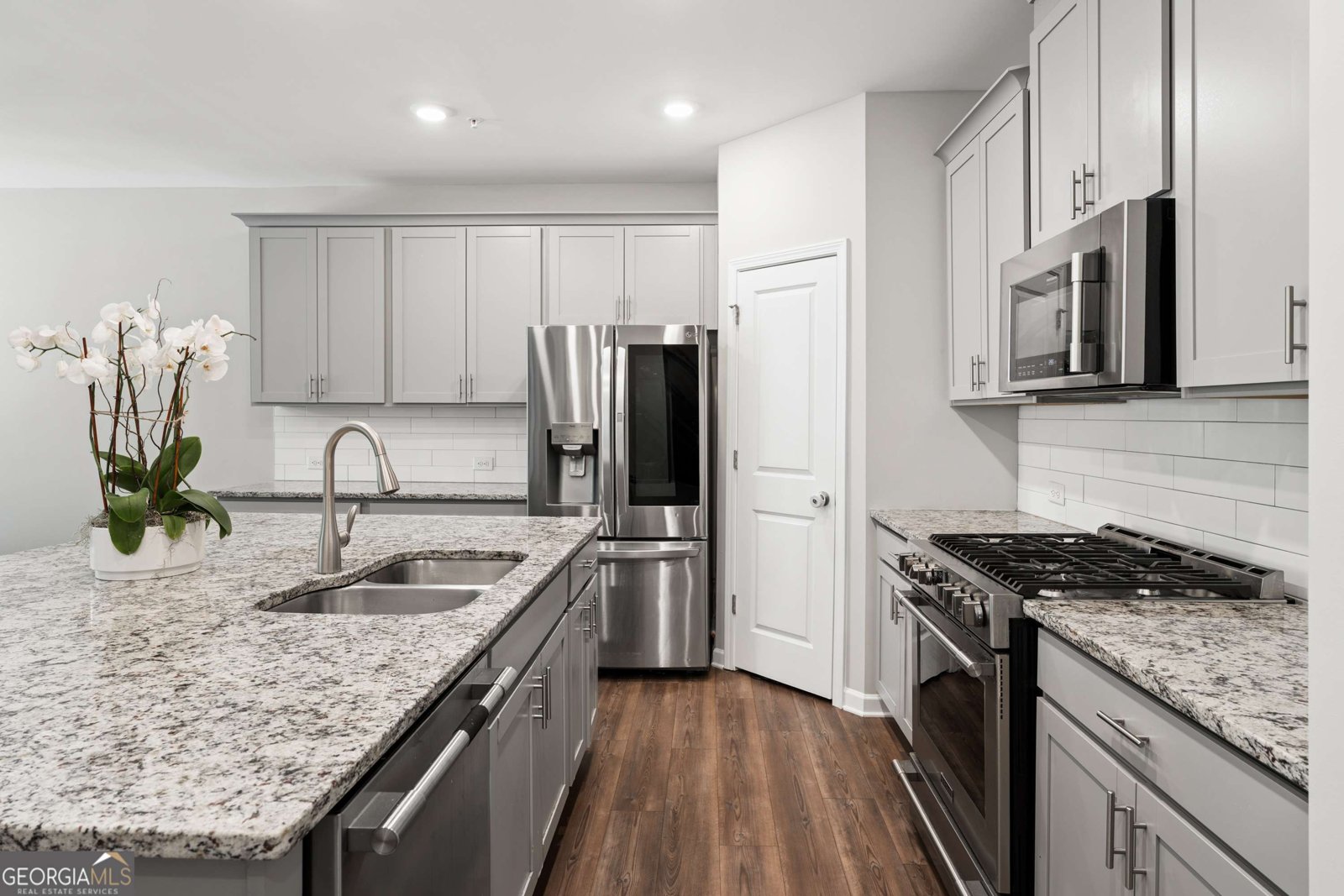 305 Duval Drive Alpharetta - Photo 6