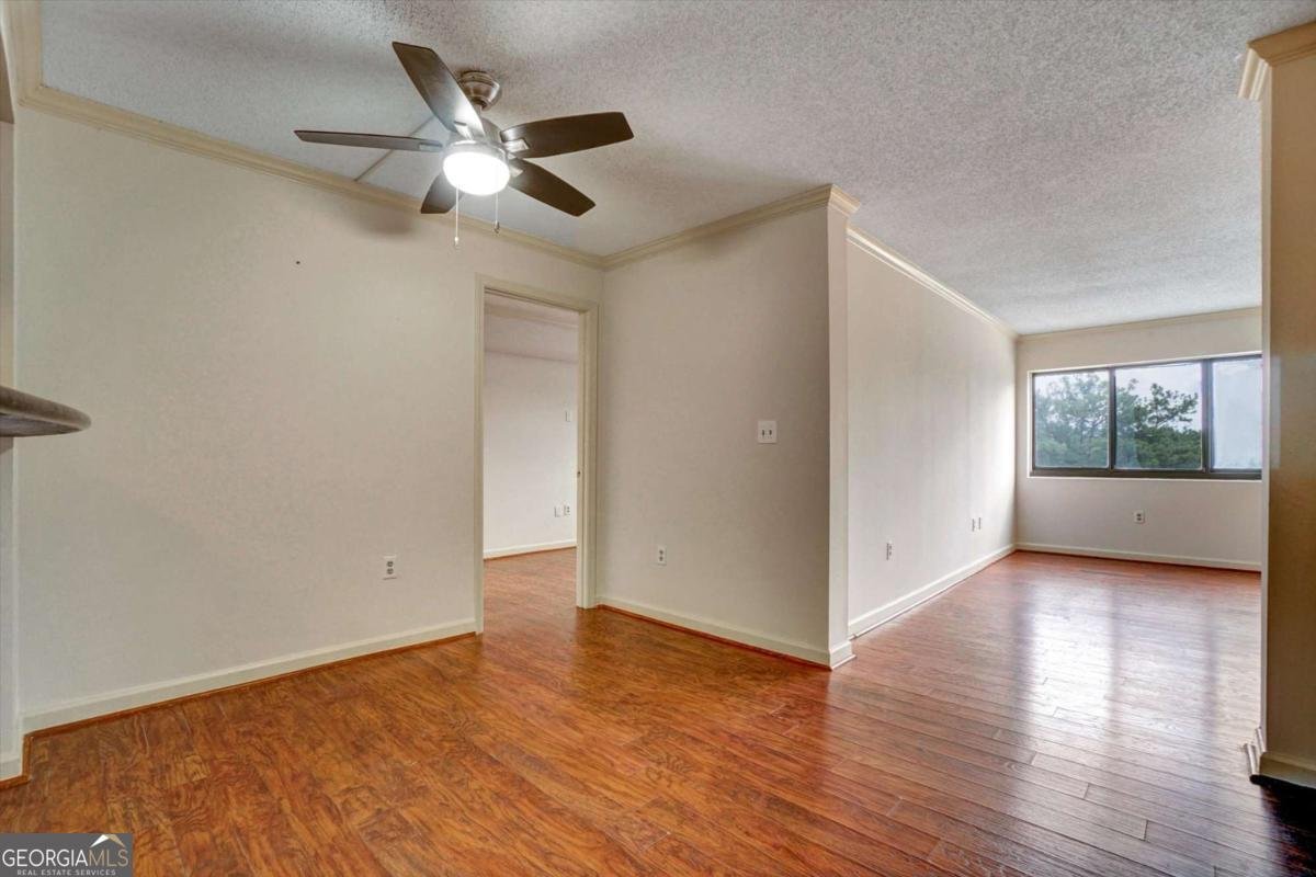 795 Hammond Drive Atlanta - Photo 9