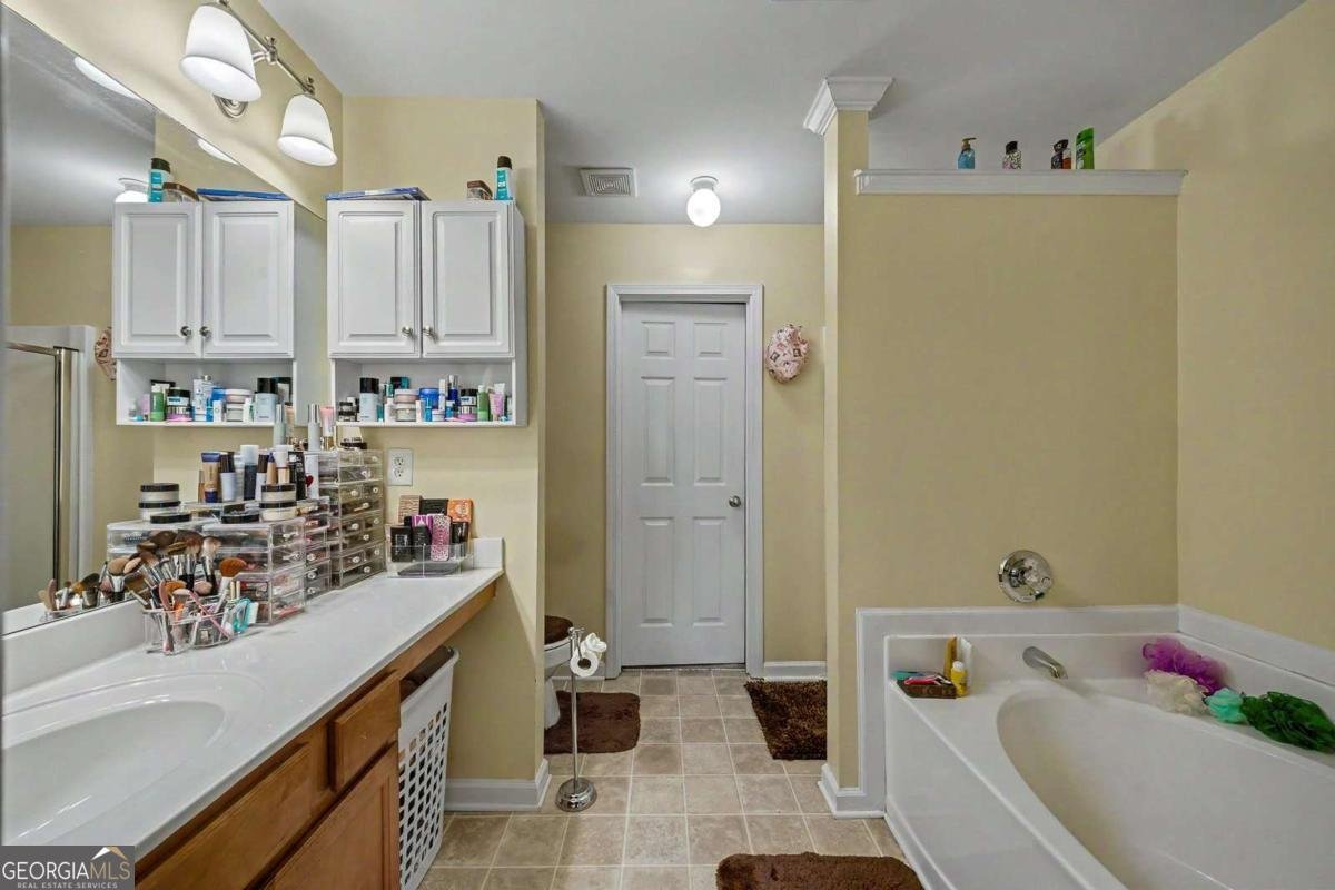 2091 Lakeshore Overlook Drive Kennesaw - Photo 14