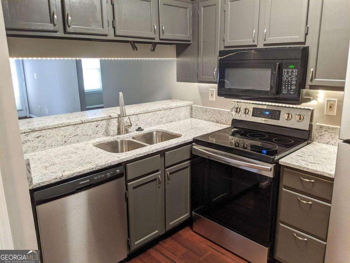 472 Teal Court Roswell - Photo 6