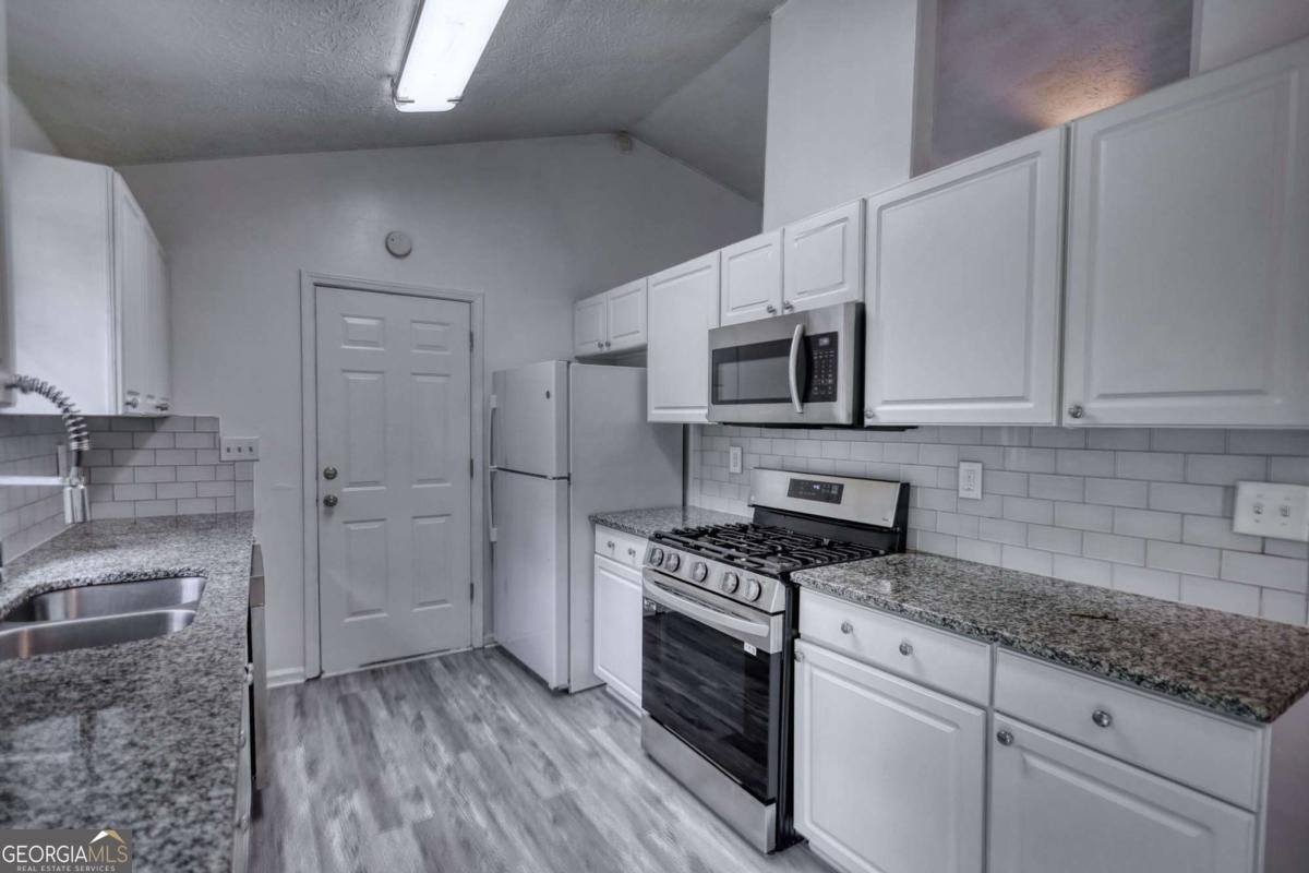 2119 Briar Glen Lane Atlanta - Photo 10