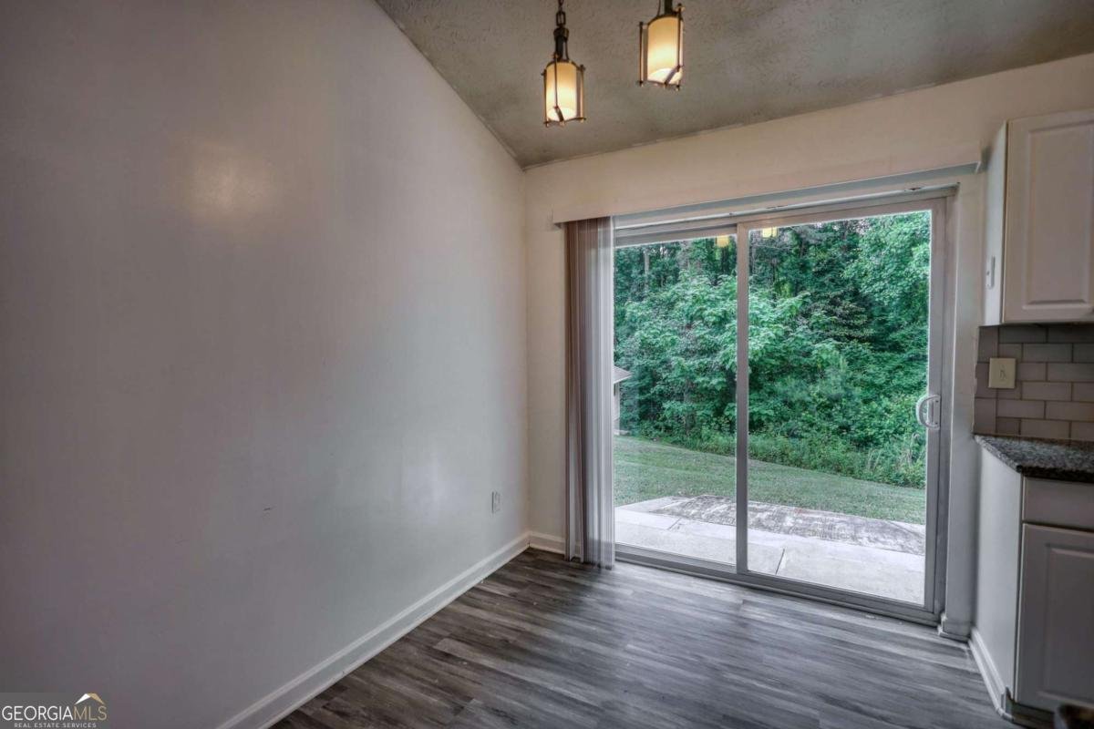 2119 Briar Glen Lane Atlanta - Photo 8