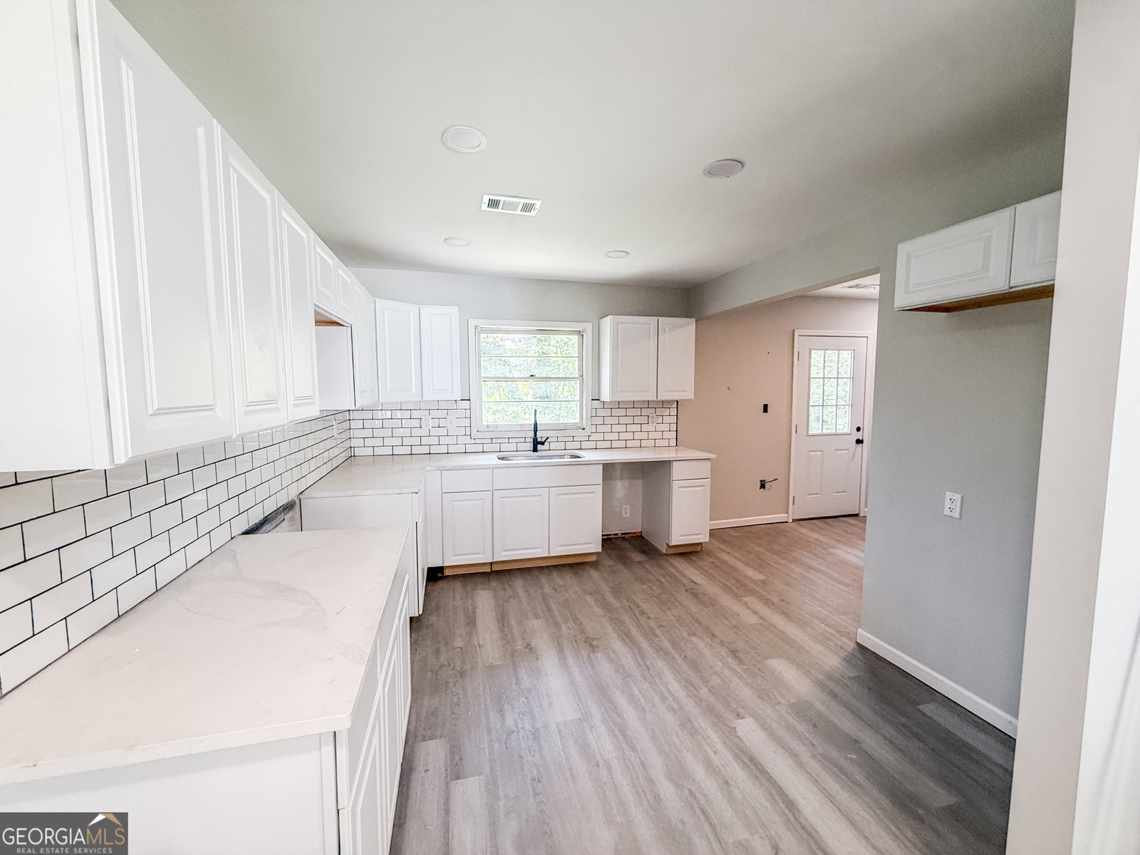 2328 Bonner Road East Point - Photo 12