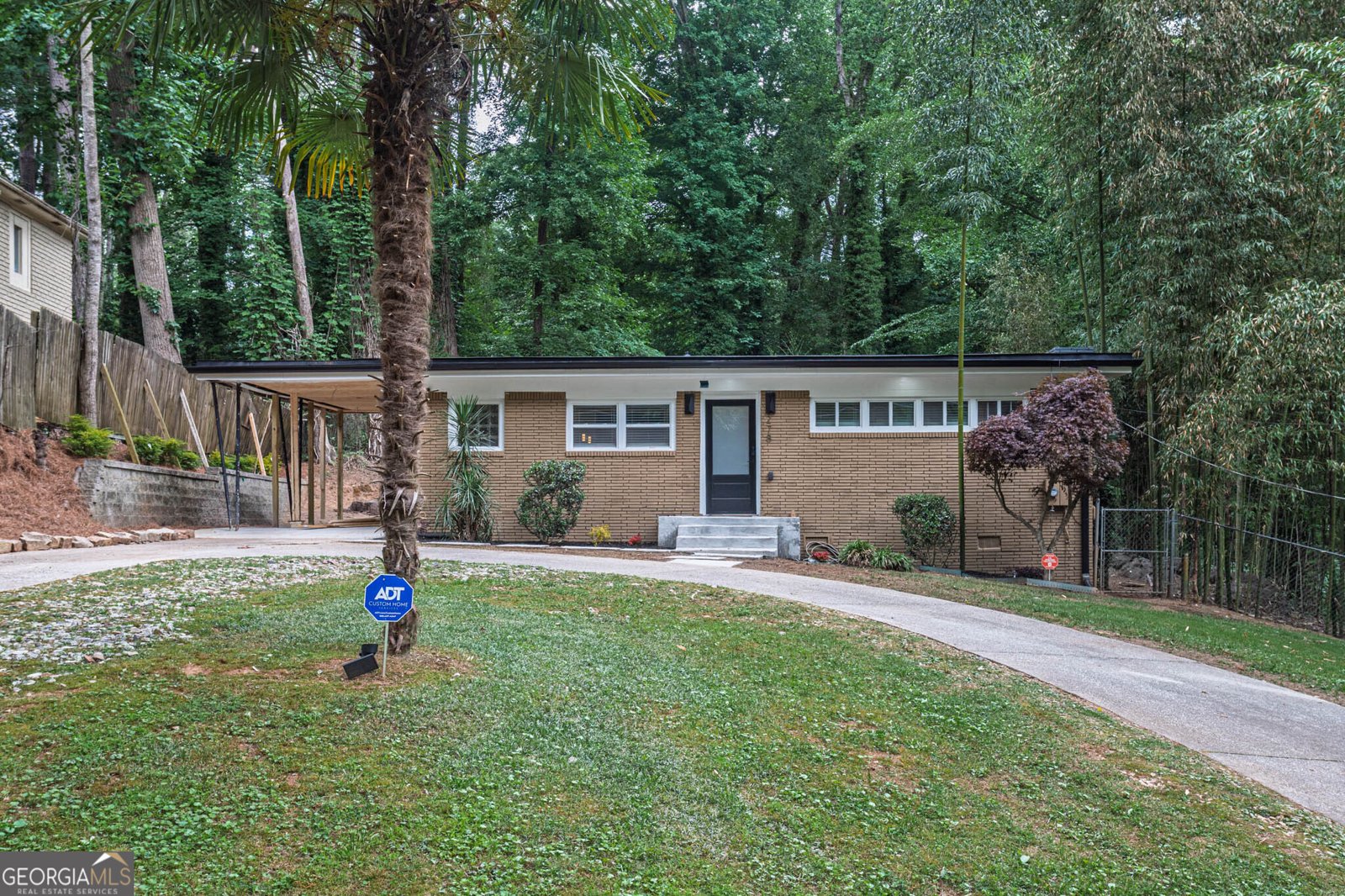2781 Rollingwood Lane Atlanta - main photo