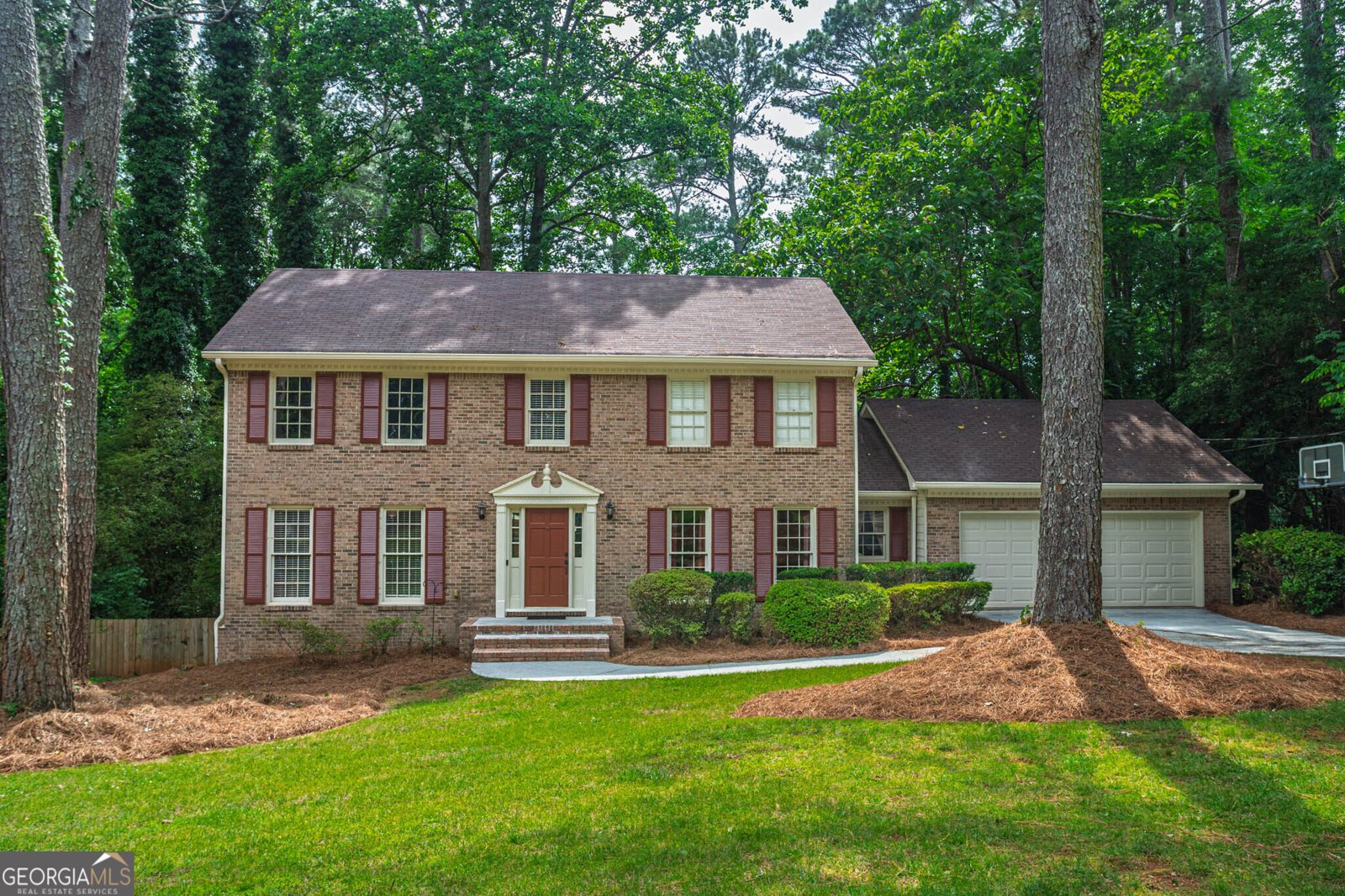 3838 Hunting Ridge Drive Lilburn - main photo