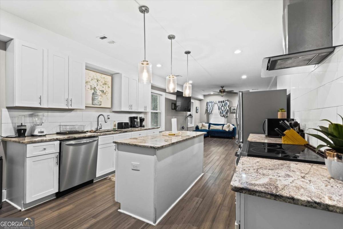 1115 M L King Jr Drive Atlanta - Photo 17
