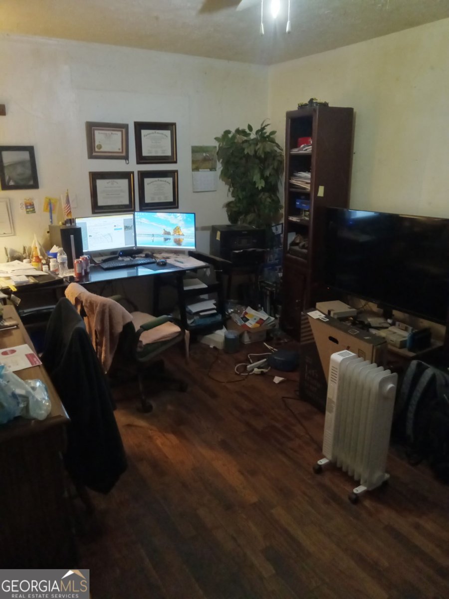 Photo 3