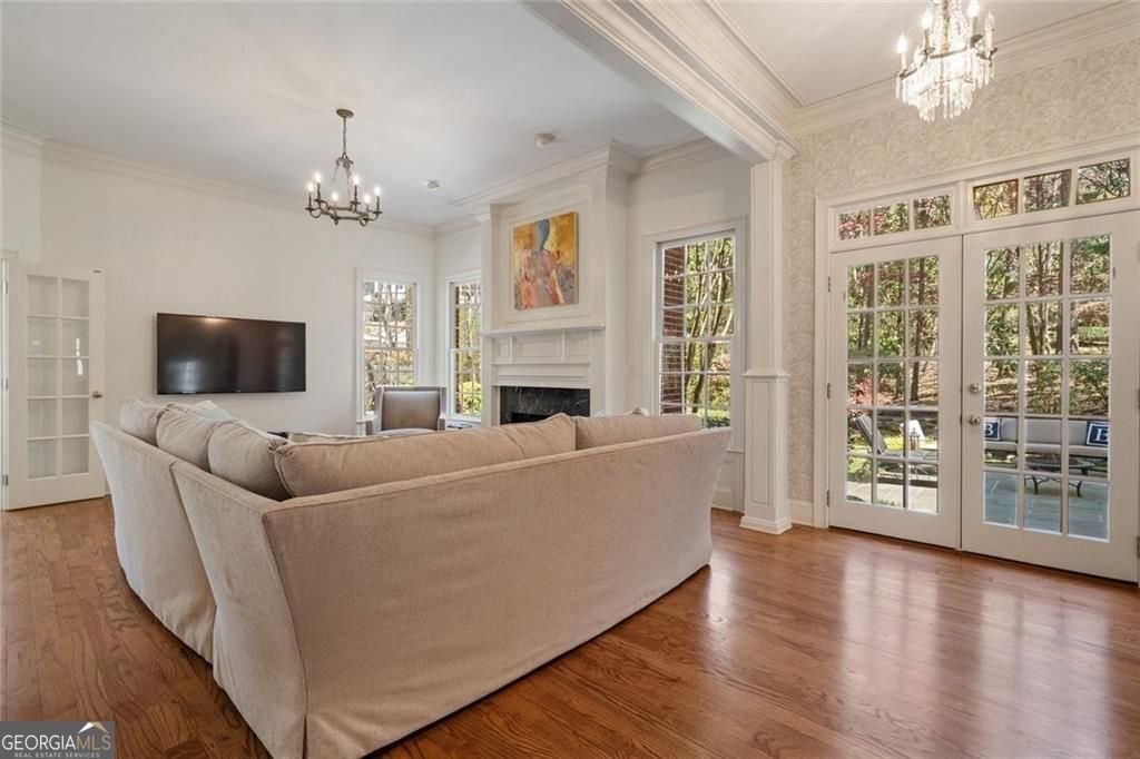 220 Sheridan Point Lane Sandy Springs - Photo 12
