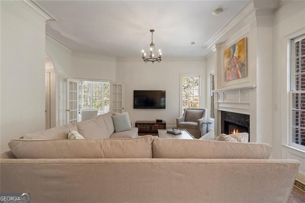 220 Sheridan Point Lane Sandy Springs - Photo 13