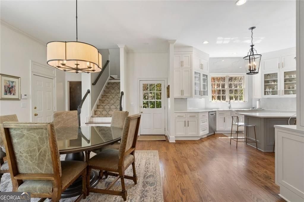 220 Sheridan Point Lane Sandy Springs - Photo 18