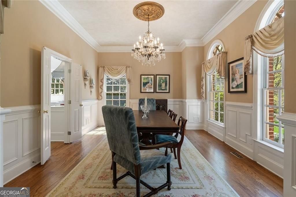 220 Sheridan Point Lane Sandy Springs - Photo 8
