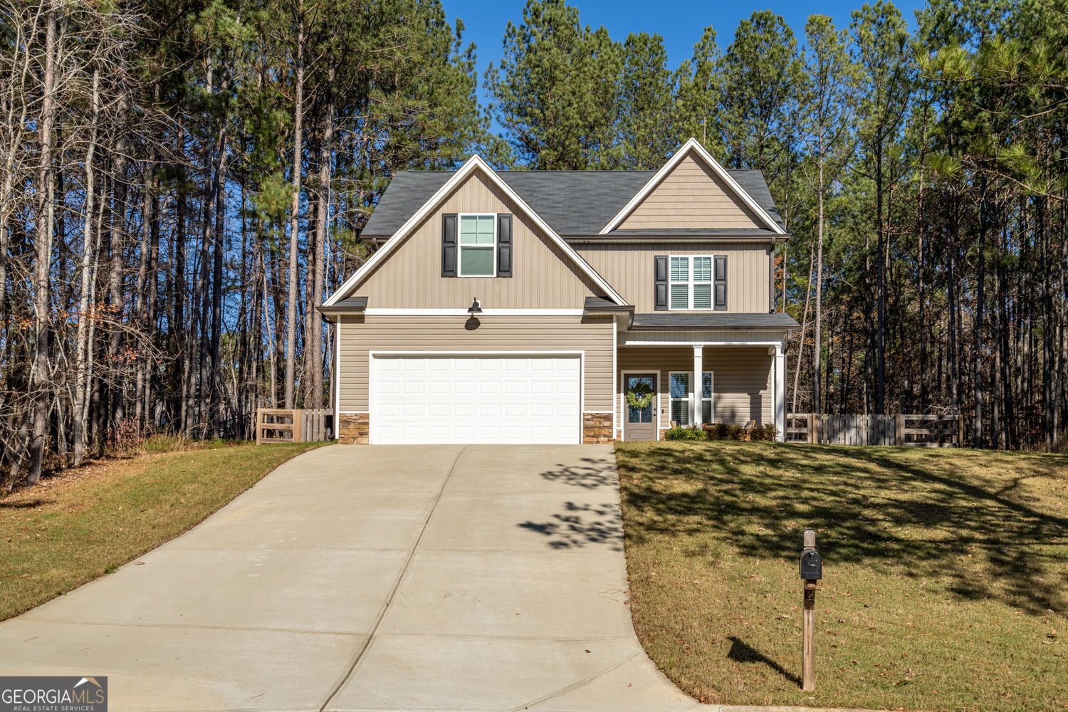 81 Roundtree Court Dallas - main photo