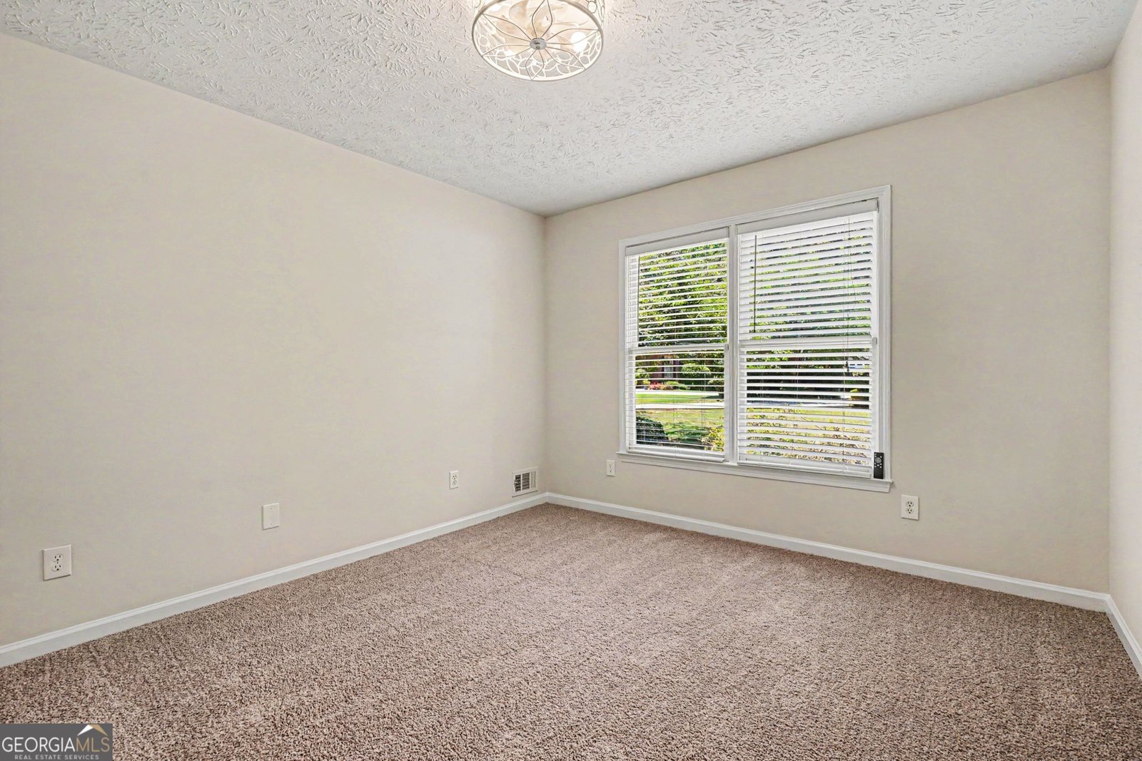 977 Sunny Glenn Court Lawrenceville - Photo 11