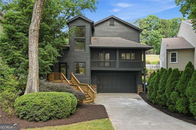 10210 Kinross Road Roswell - main photo