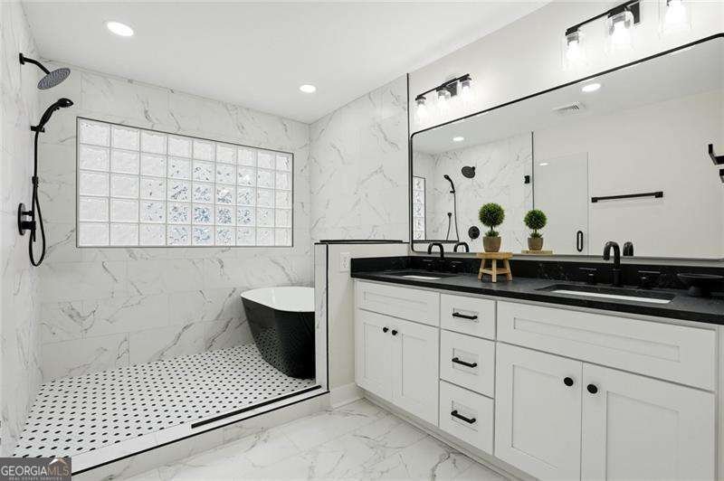 10210 Kinross Road Roswell - Photo 16