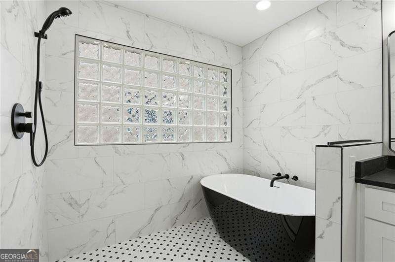10210 Kinross Road Roswell - Photo 17