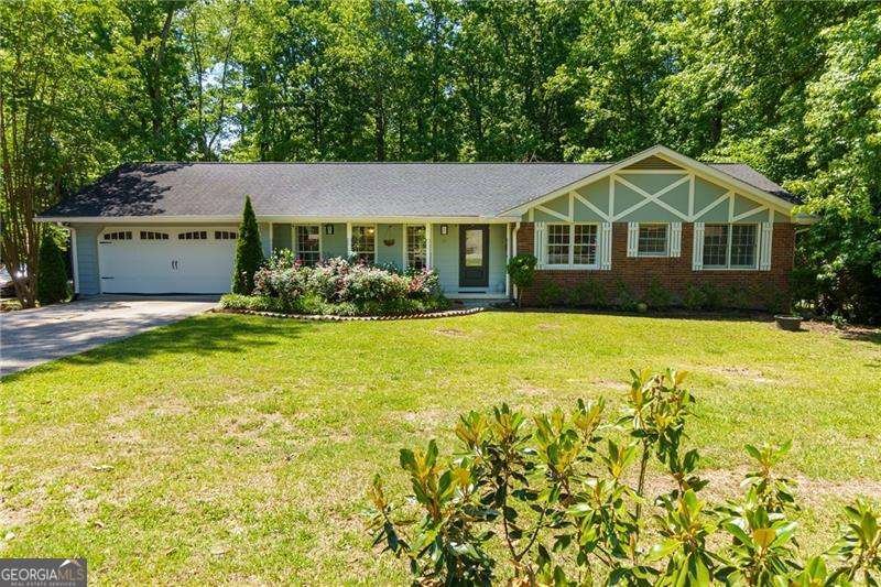 5637 Pinedale Circle Buford - main photo