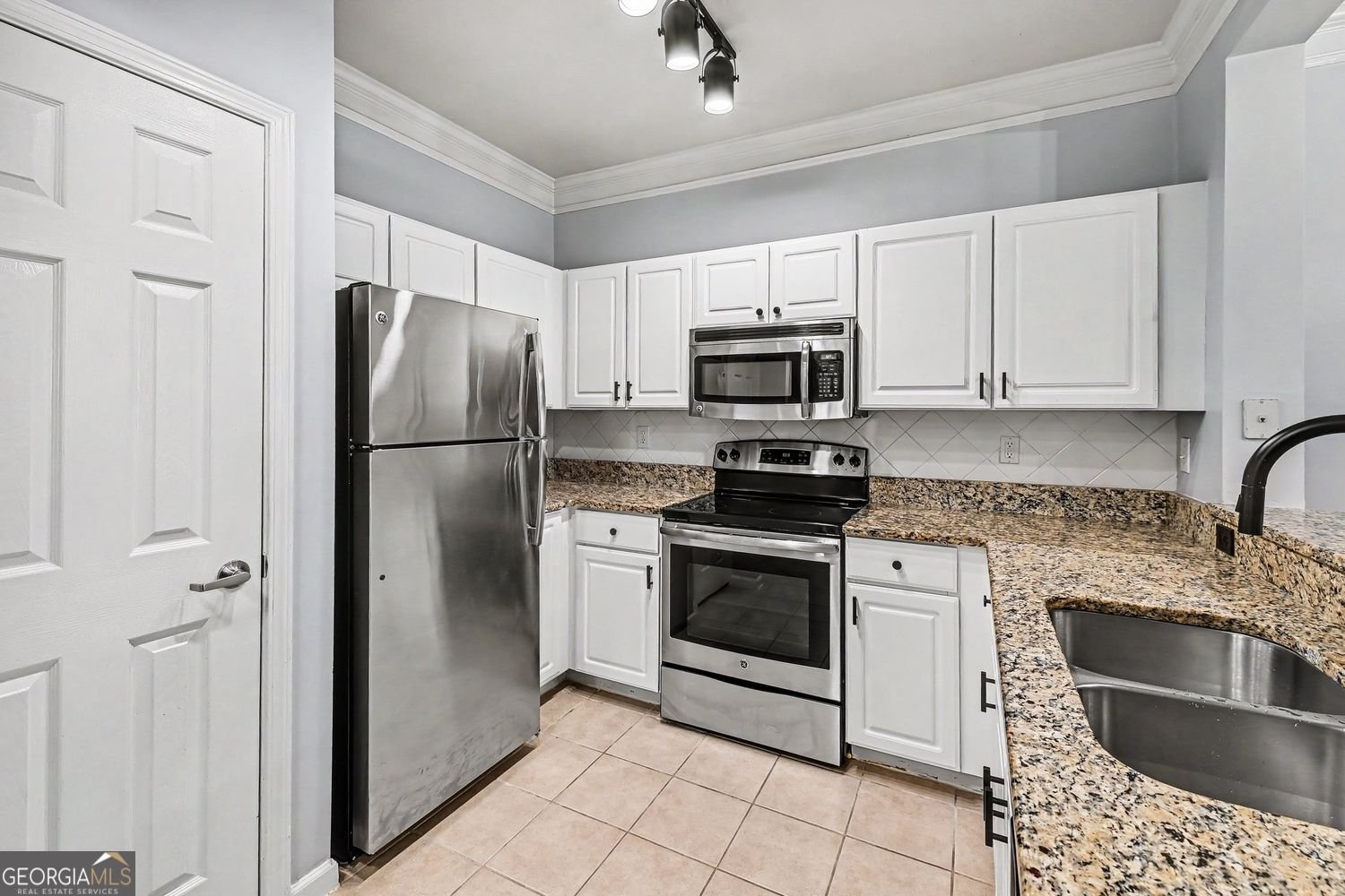 1850 Cotillion Drive Atlanta - Photo 8