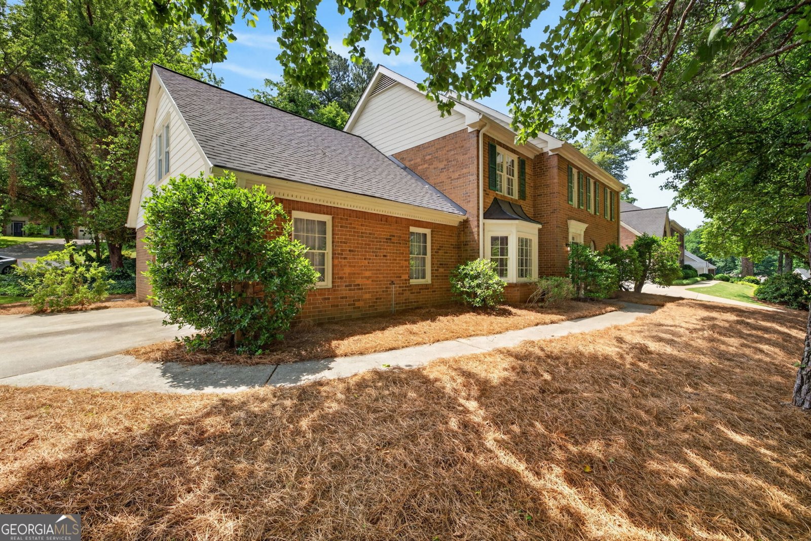 4150 Woodlark Court Roswell - main photo