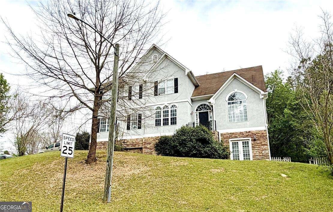 1201 Kilrush Drive Mableton - main photo