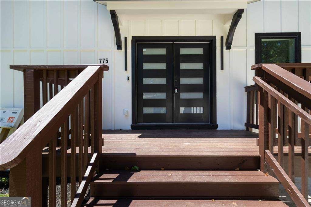 775 Catherine Drive Lawrenceville - main photo