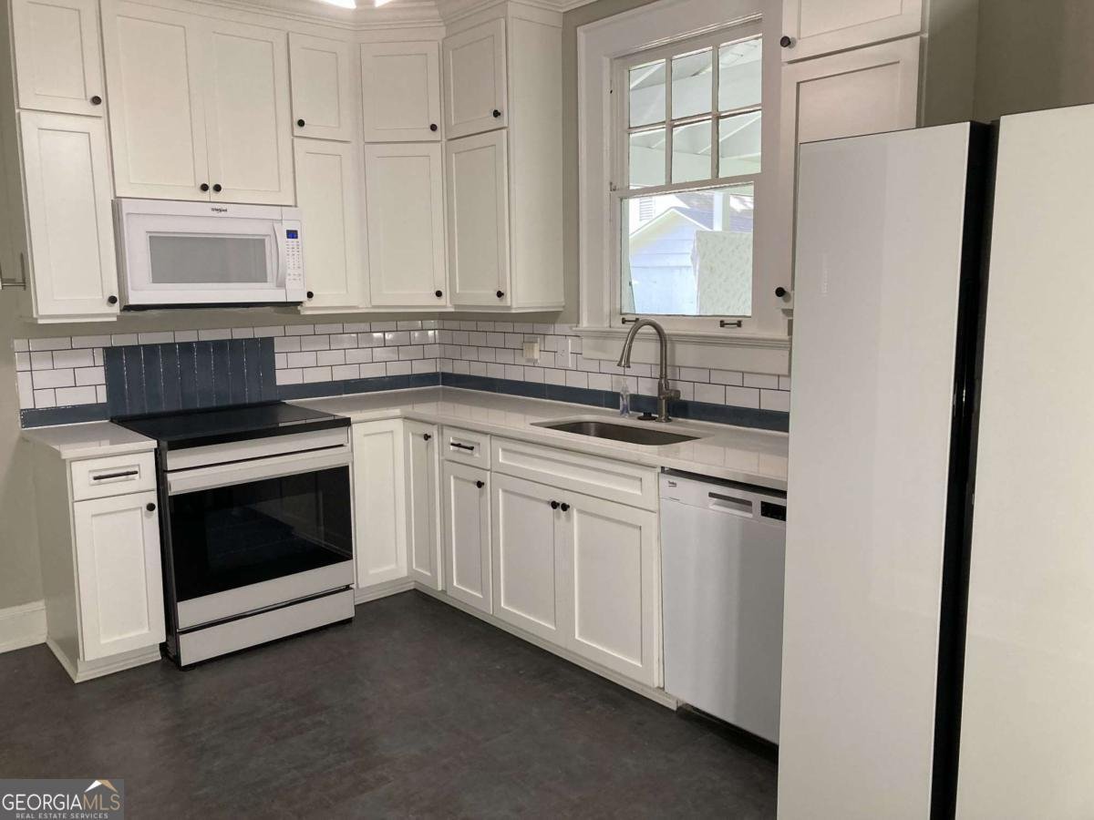 211 Greenwood Circle Decatur - Photo 13