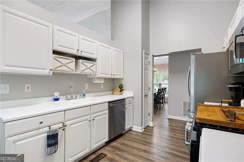 1153 Cool Springs Drive Kennesaw - Photo 11