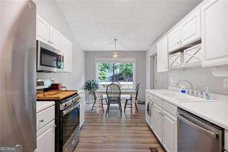 1153 Cool Springs Drive Kennesaw - Photo 12