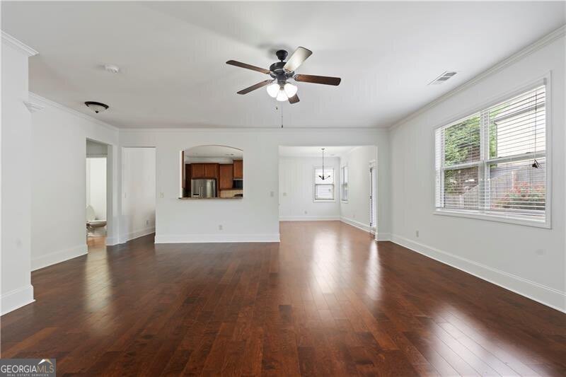 2080 Redbarn Court Cumming - Photo 10