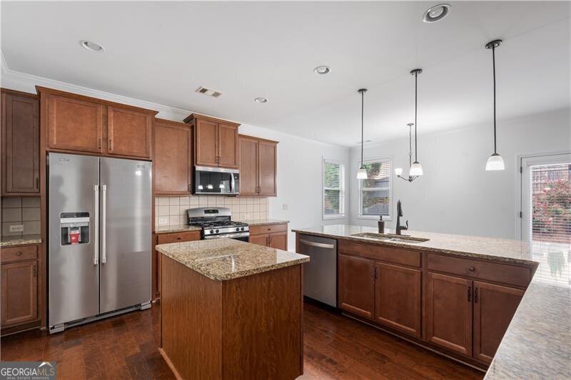 2080 Redbarn Court Cumming - Photo 17