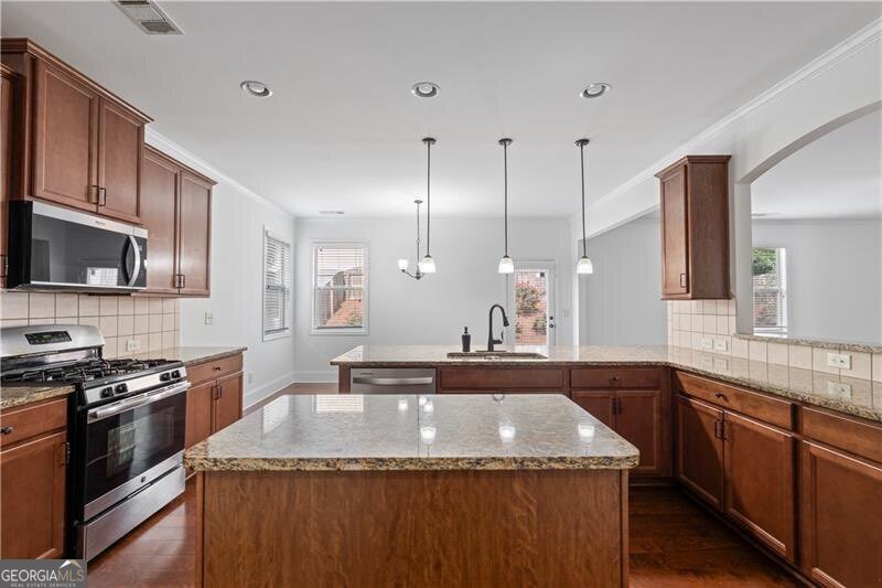 2080 Redbarn Court Cumming - Photo 18