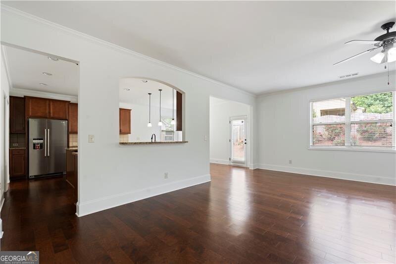 2080 Redbarn Court Cumming - Photo 7
