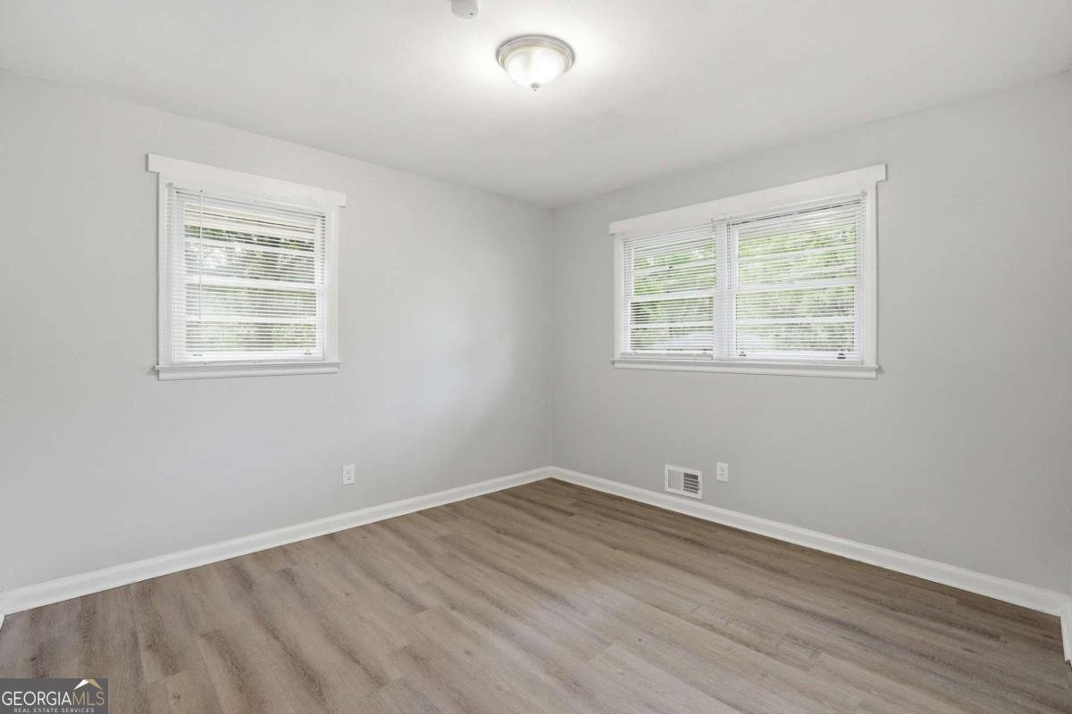 919 Green Valley Road Mableton - Photo 13