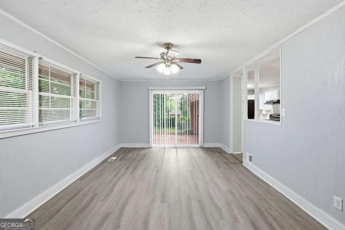 919 Green Valley Road Mableton - Photo 6