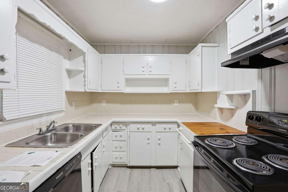 919 Green Valley Road Mableton - Photo 8
