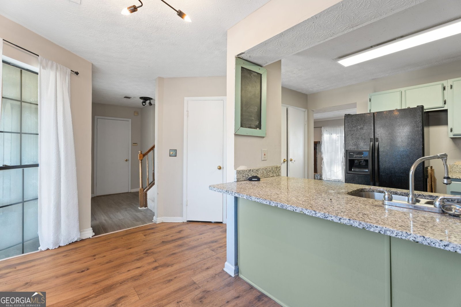 878 HERITAGE OAKS Drive Stone Mountain - Photo 10